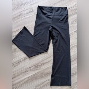 American Eagle flare legging